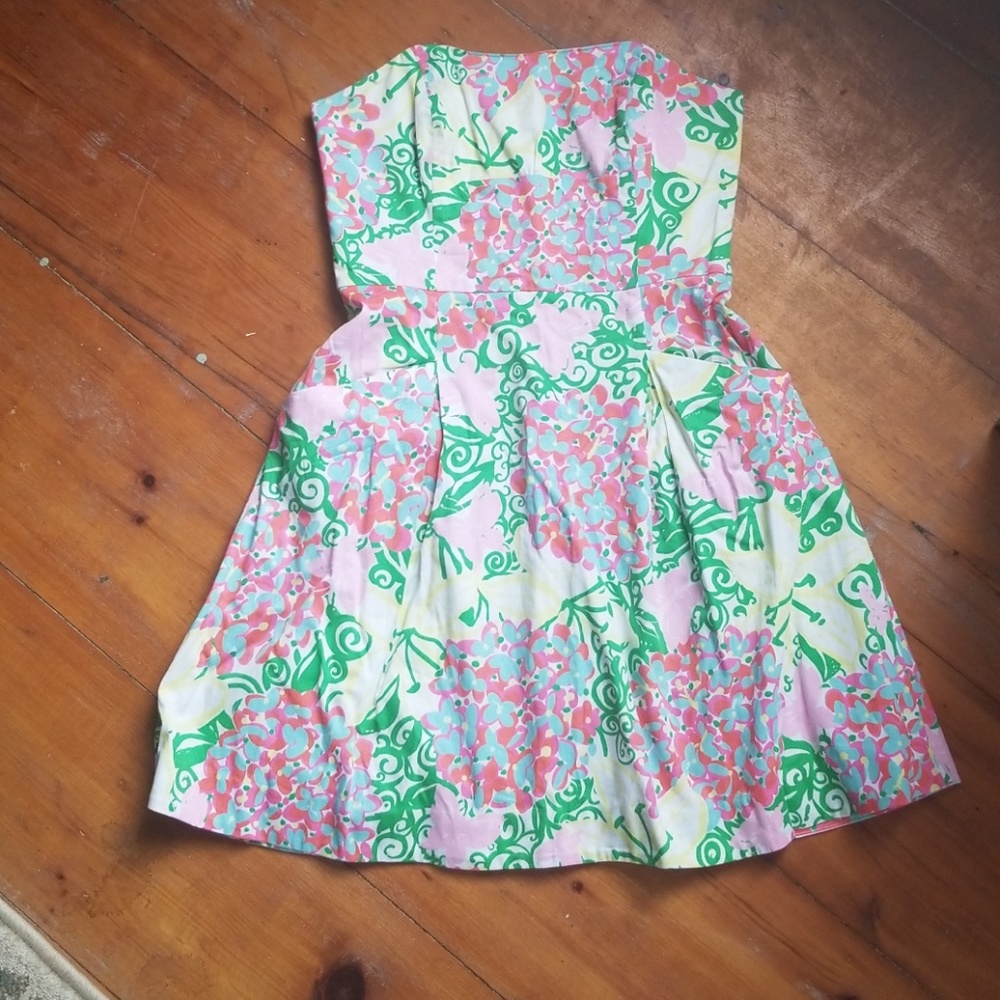 Lilly Pulizter Strapless Dress